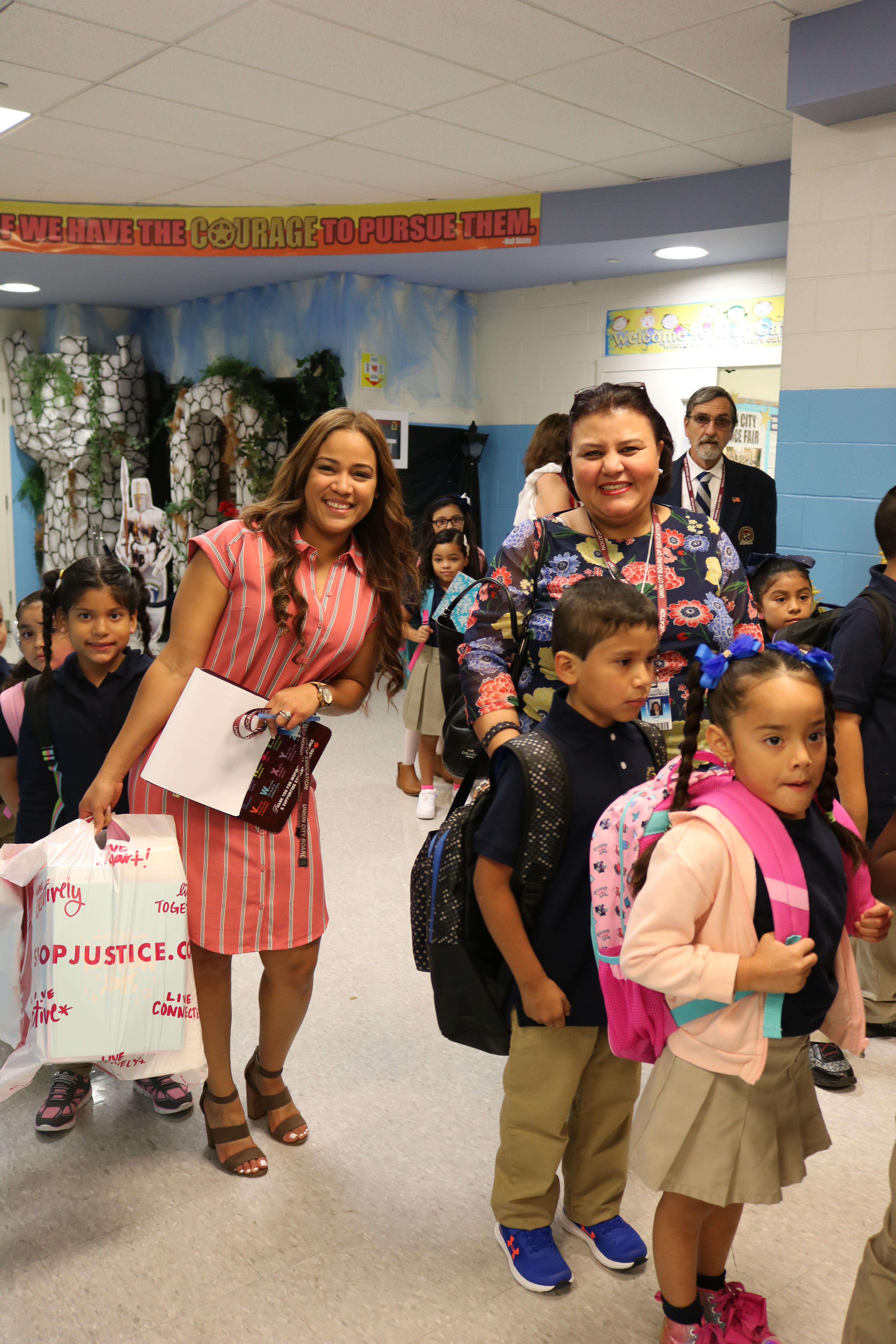 CP Parents and children ready for first day