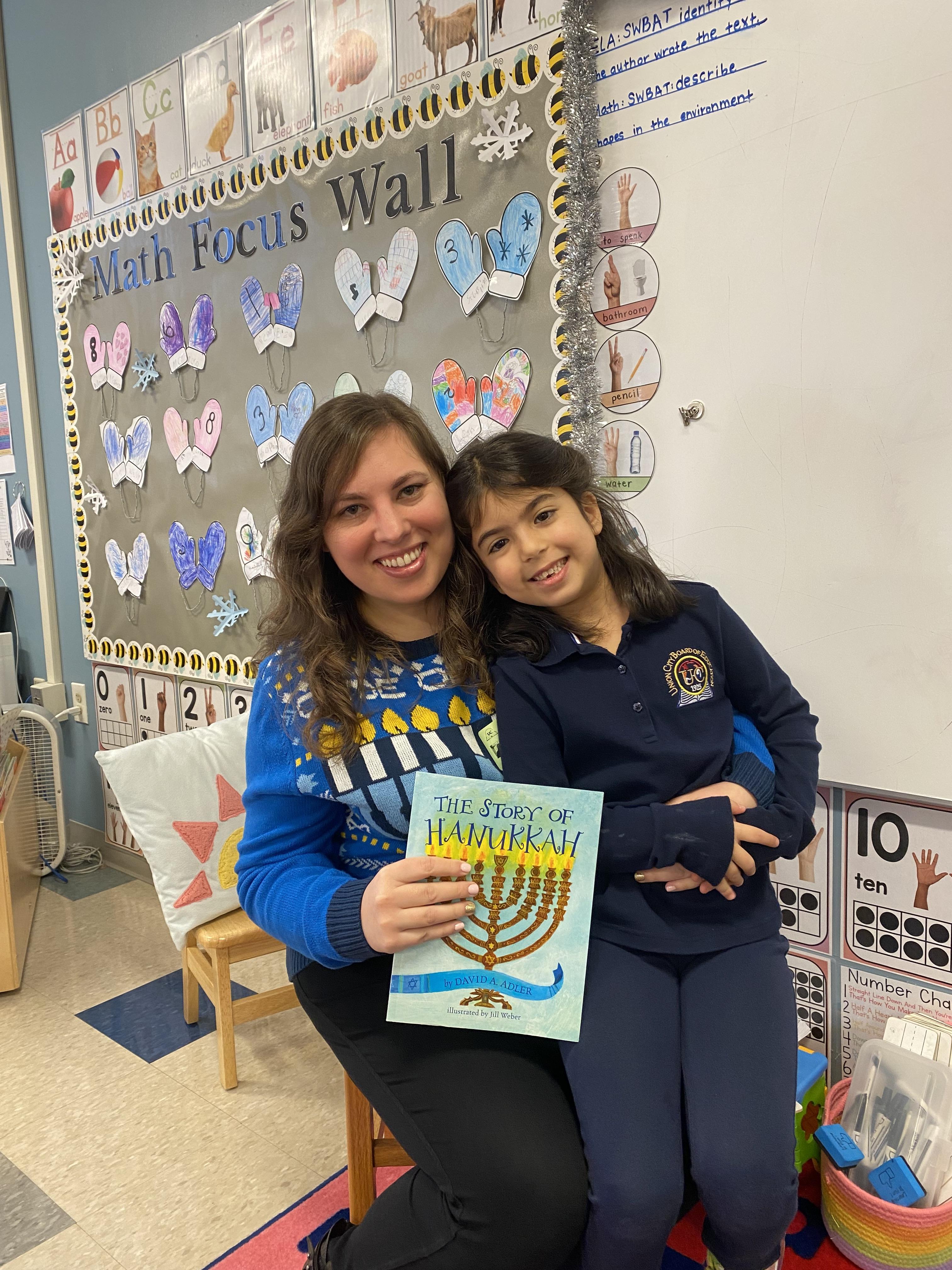Hudson School Students Learning About Hanukkah